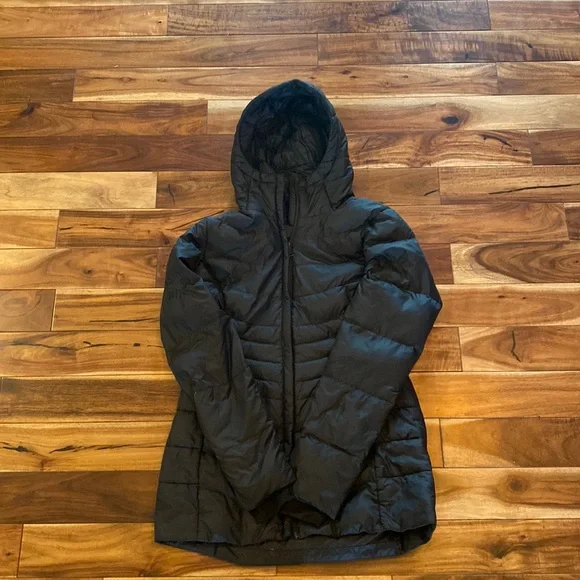 Women’s The North Face long black winter jacket. Incredibly warm. Size small. - Picture 1 of 5